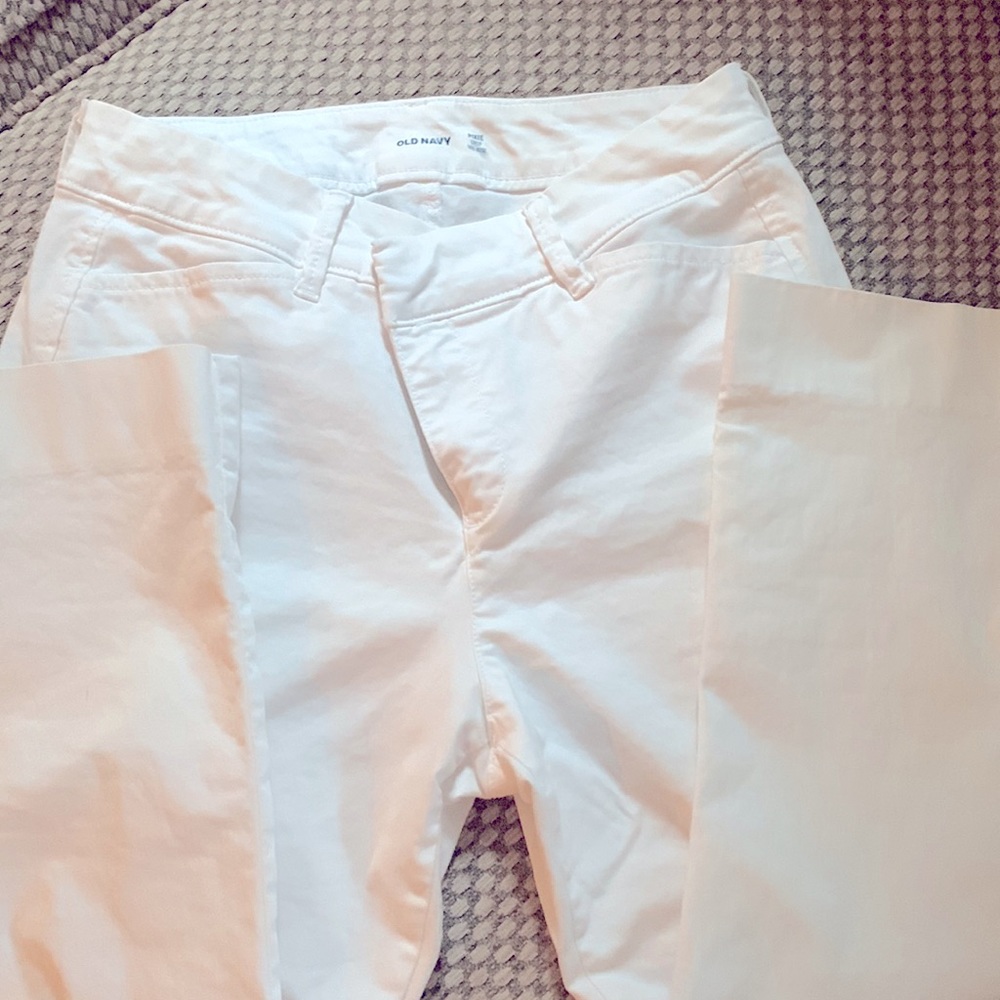 White mid rise crop pants